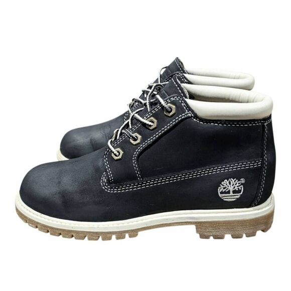 TIMBERLAND Nellie Waterproof Chukka Boot Size 6.5M - Picture 2 of 9